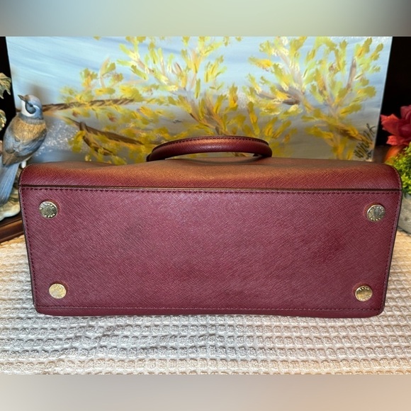 Michael Michael Kors Tote Crossbody Cranberry - Picture 4 of 10